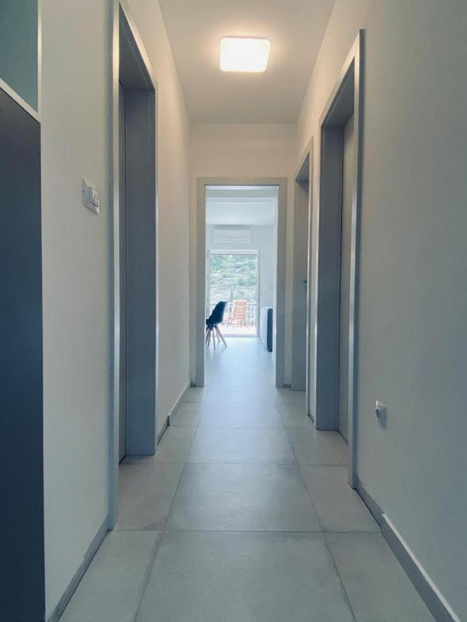 New Apartment With Panoramic View Stomorska Dış mekan fotoğraf