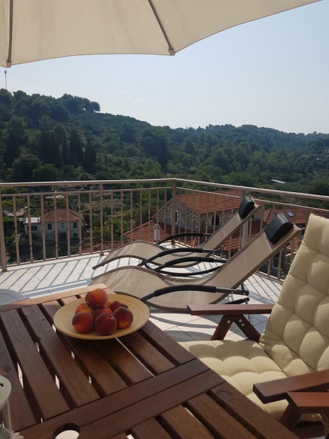 New Apartment With Panoramic View Stomorska Dış mekan fotoğraf